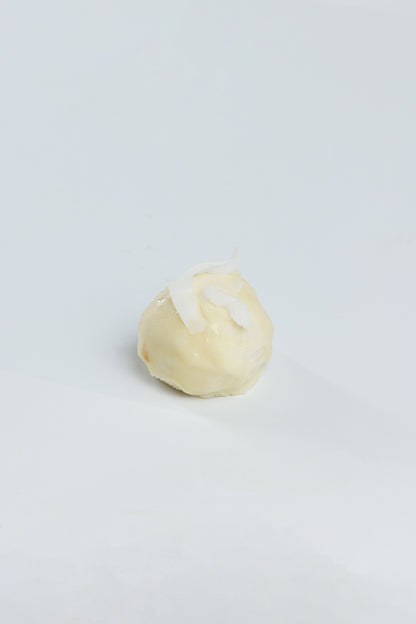 Coconut almond bites