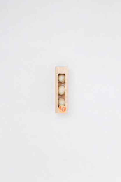 Coconut almond bites