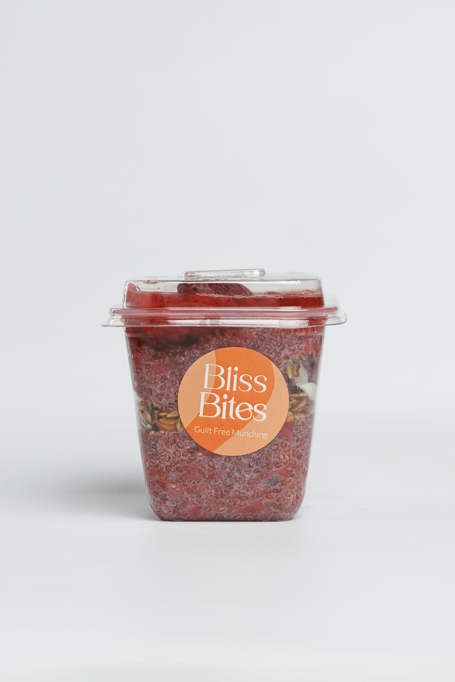 Strawberry chia seeds pudding